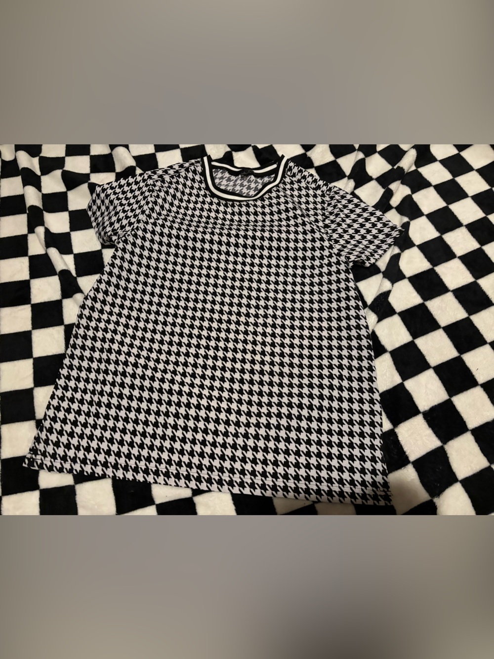 Size small Harve Benard houndstooth pattern Women's Black and White